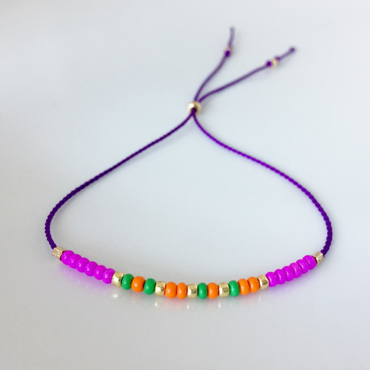 Art Mini-Morse-Code Armband - Lila Art Mini-Morse-Code Armband - Lila von allthesprinklesshop