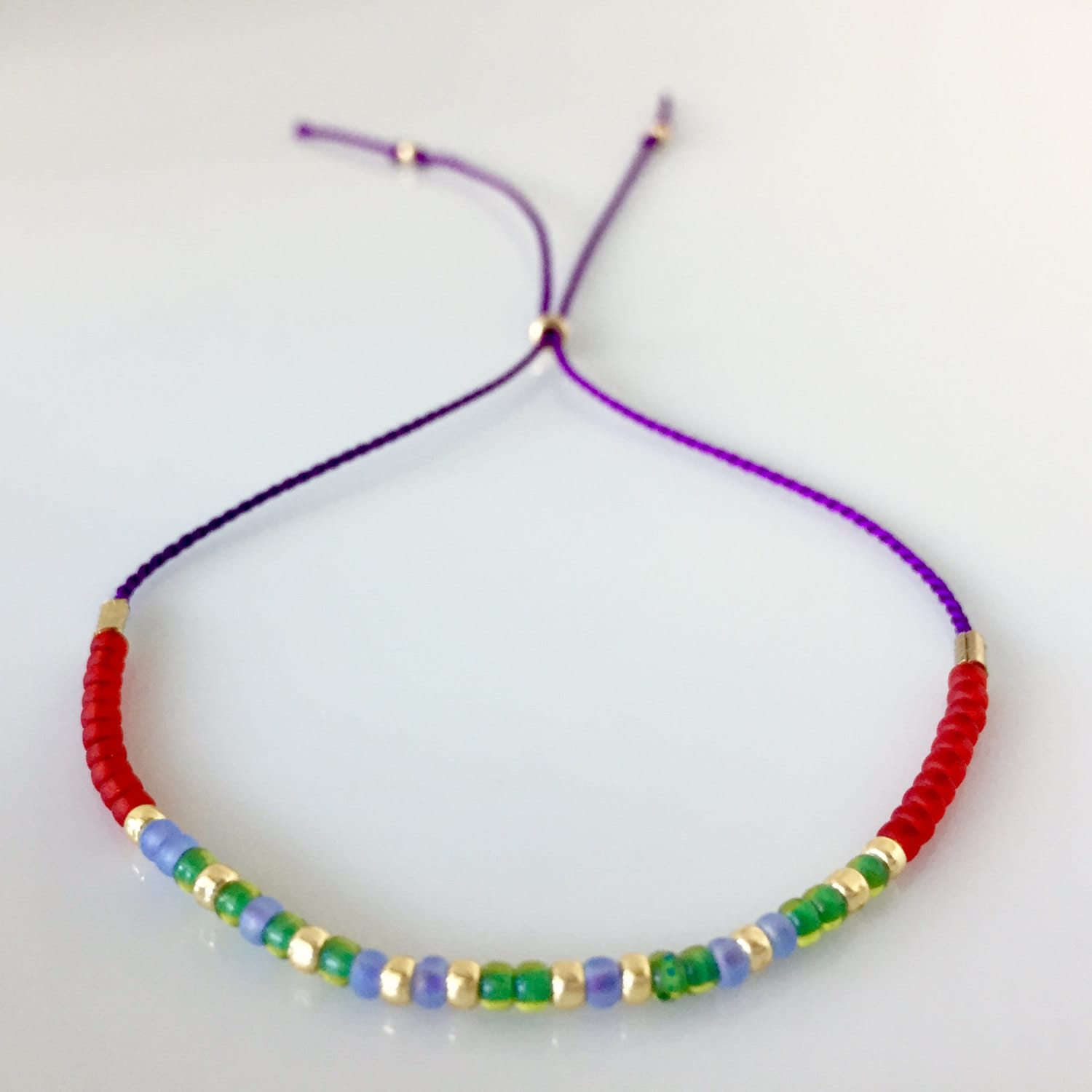 Dankbarkeit-Morse-Code-Armband - Lila Dankbarkeit-Morse-Code-Armband - Lila von allthesprinklesshop