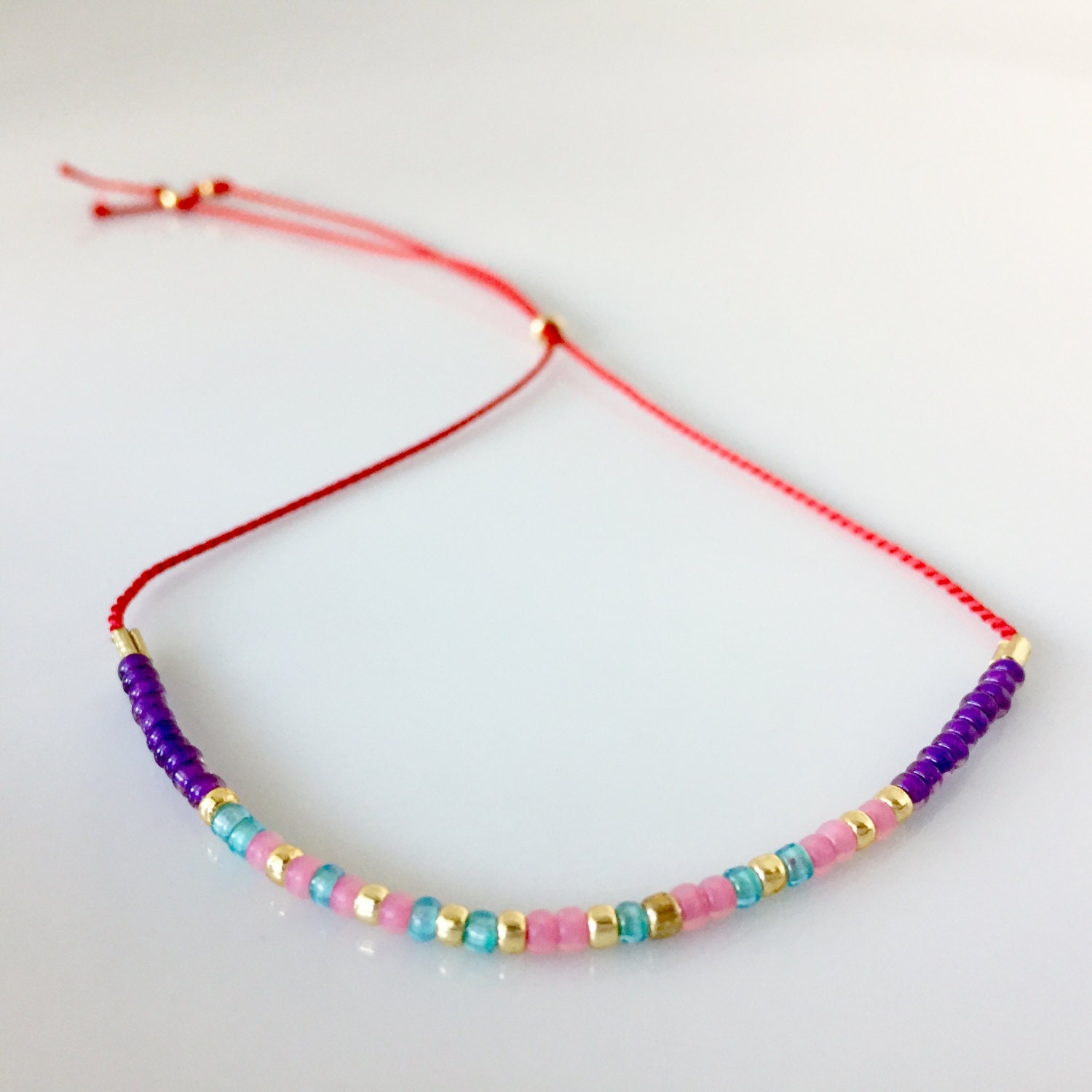 Dankbarkeit-Morse-Code-Armband - Rot Dankbarkeit-Morse-Code-Armband - Rot von allthesprinklesshop