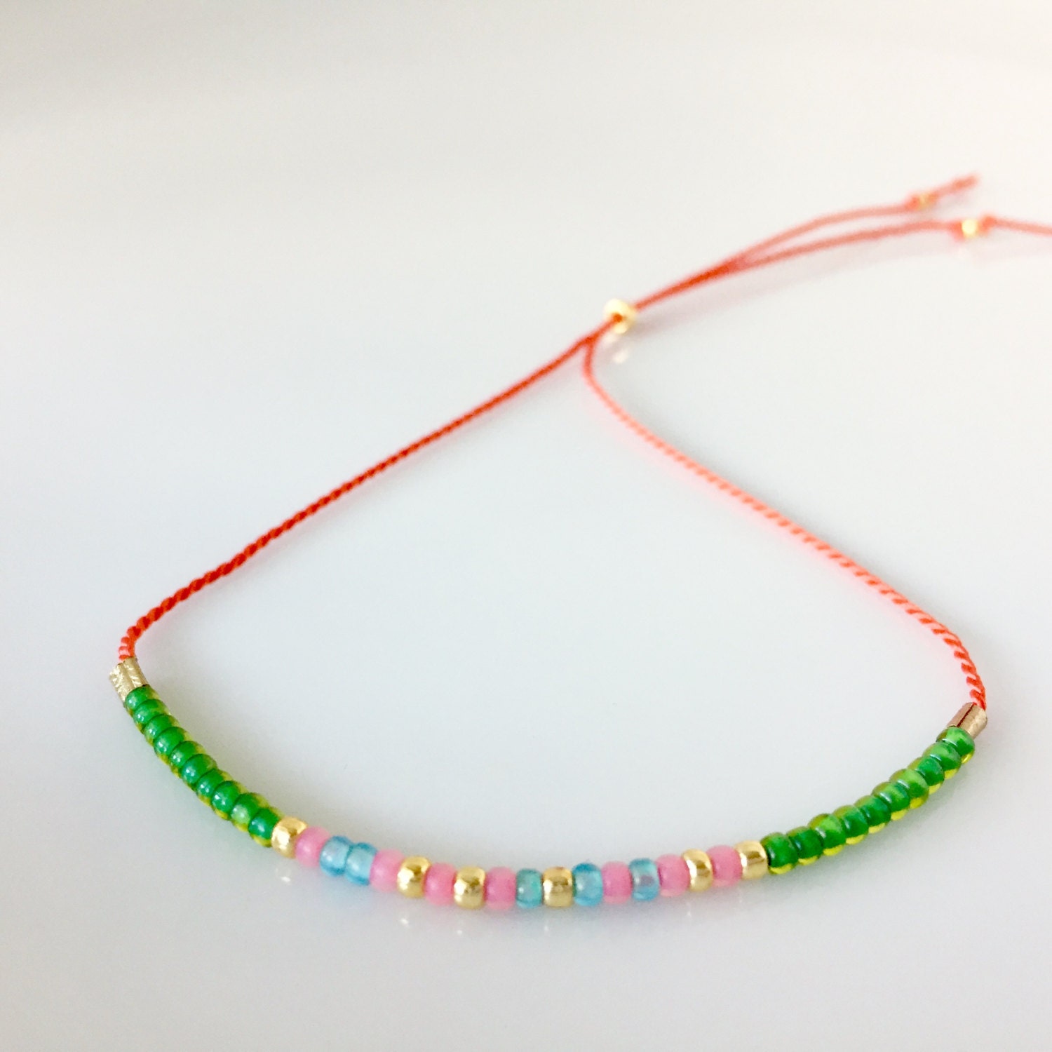 Frieden-Morse-Code-Armband - Orange Frieden-Morse-Code-Armband - Orange von allthesprinklesshop