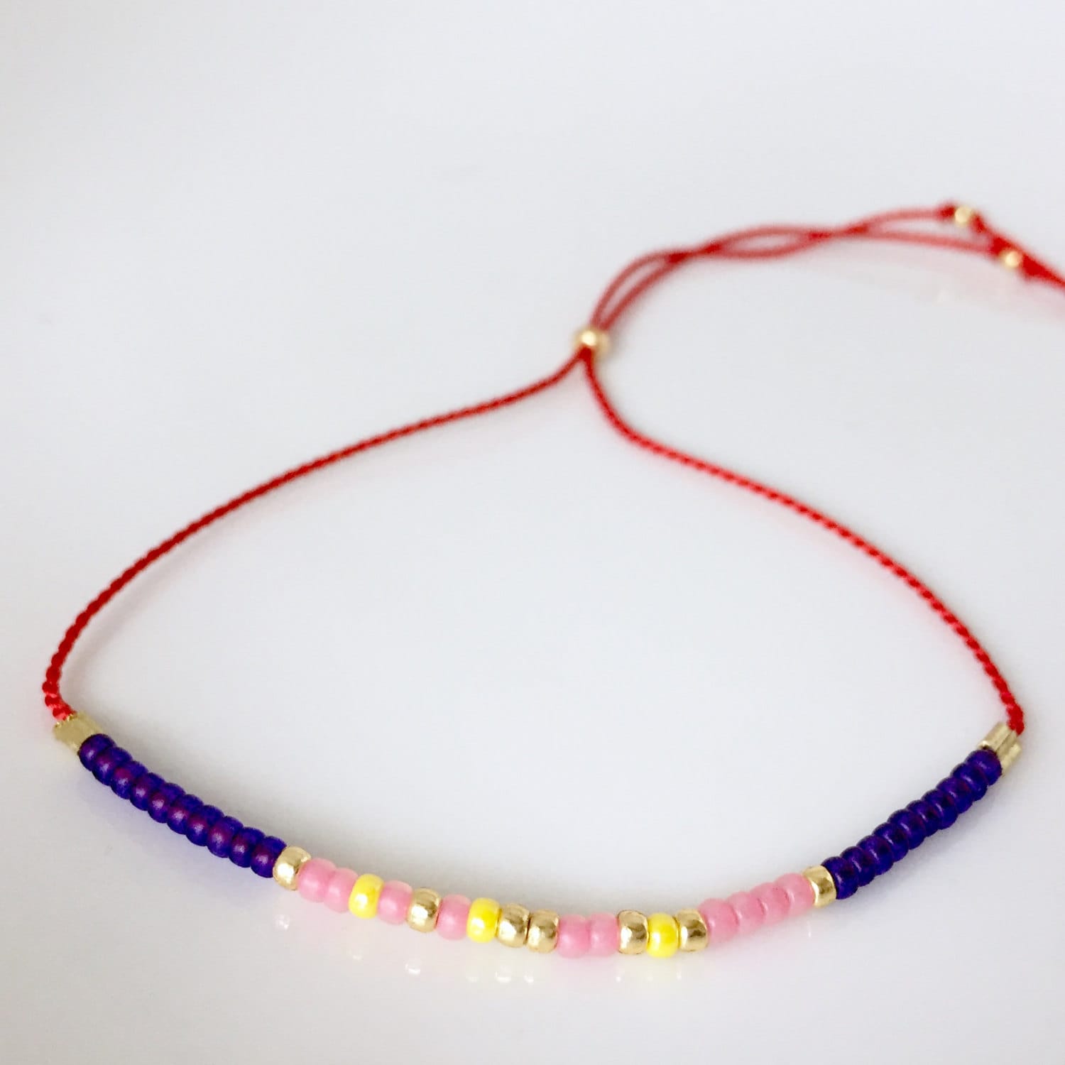 Glauben-Morse-Code-Armband - Rot Glauben-Morse-Code-Armband - Rot von allthesprinklesshop