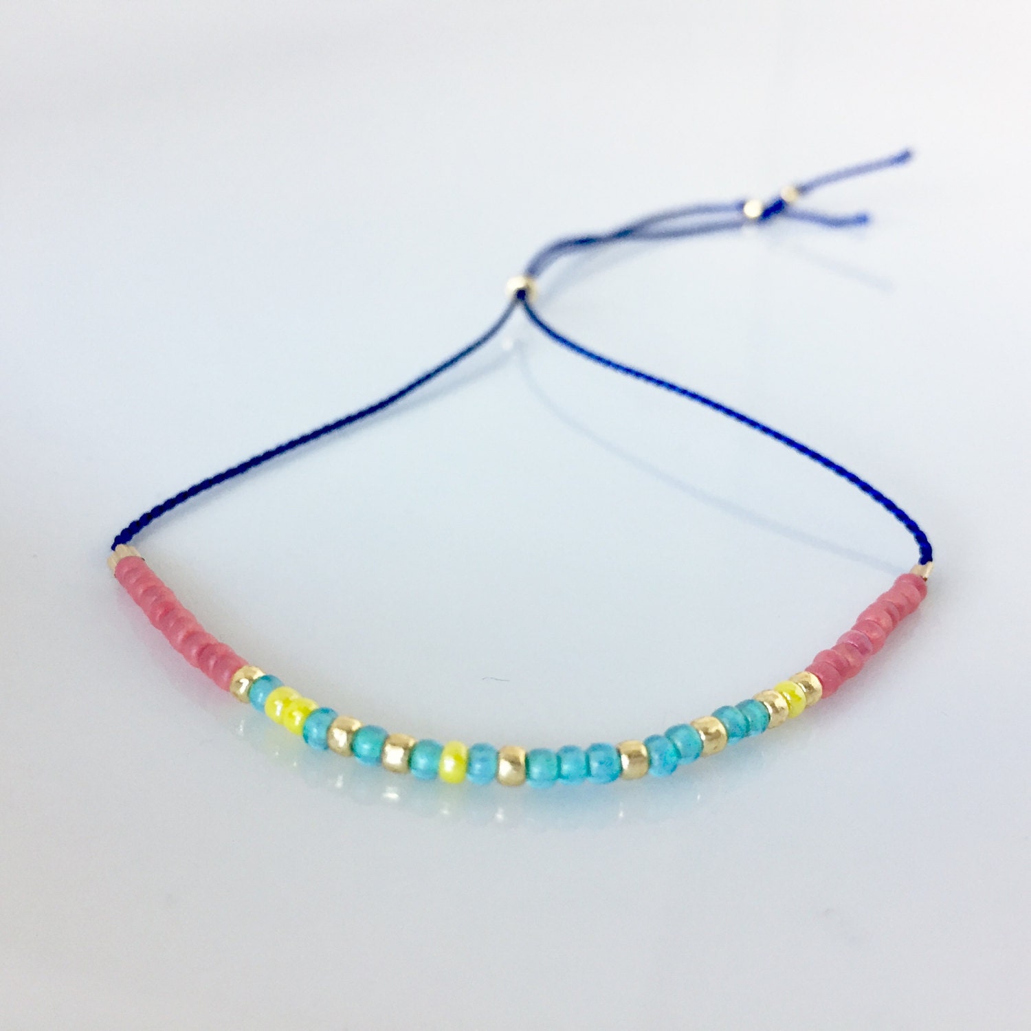 Persist Morse-Code Armband - Blau Persist Morse-Code Armband - Blau von allthesprinklesshop