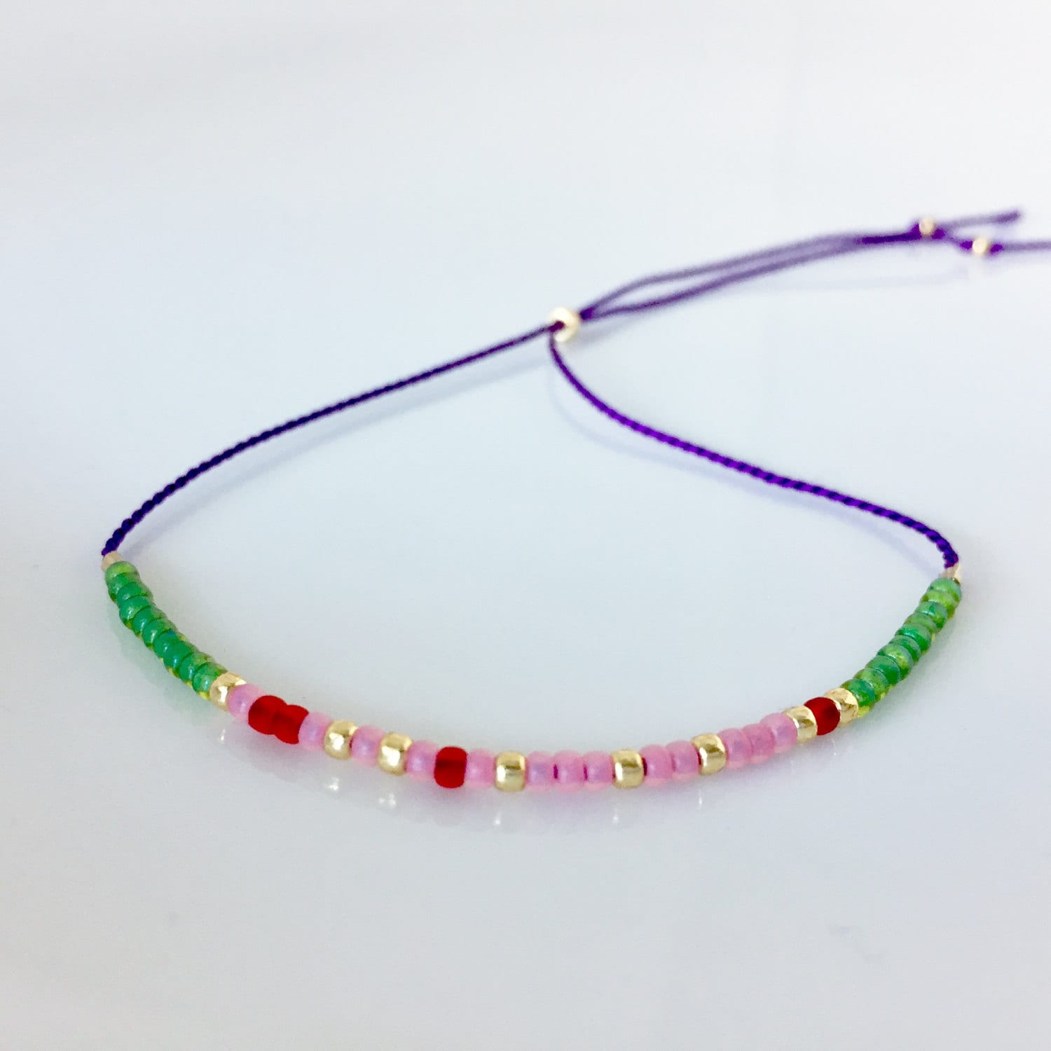 Persist Morse-Code Armband - Lila Persist Morse-Code Armband - Lila von allthesprinklesshop