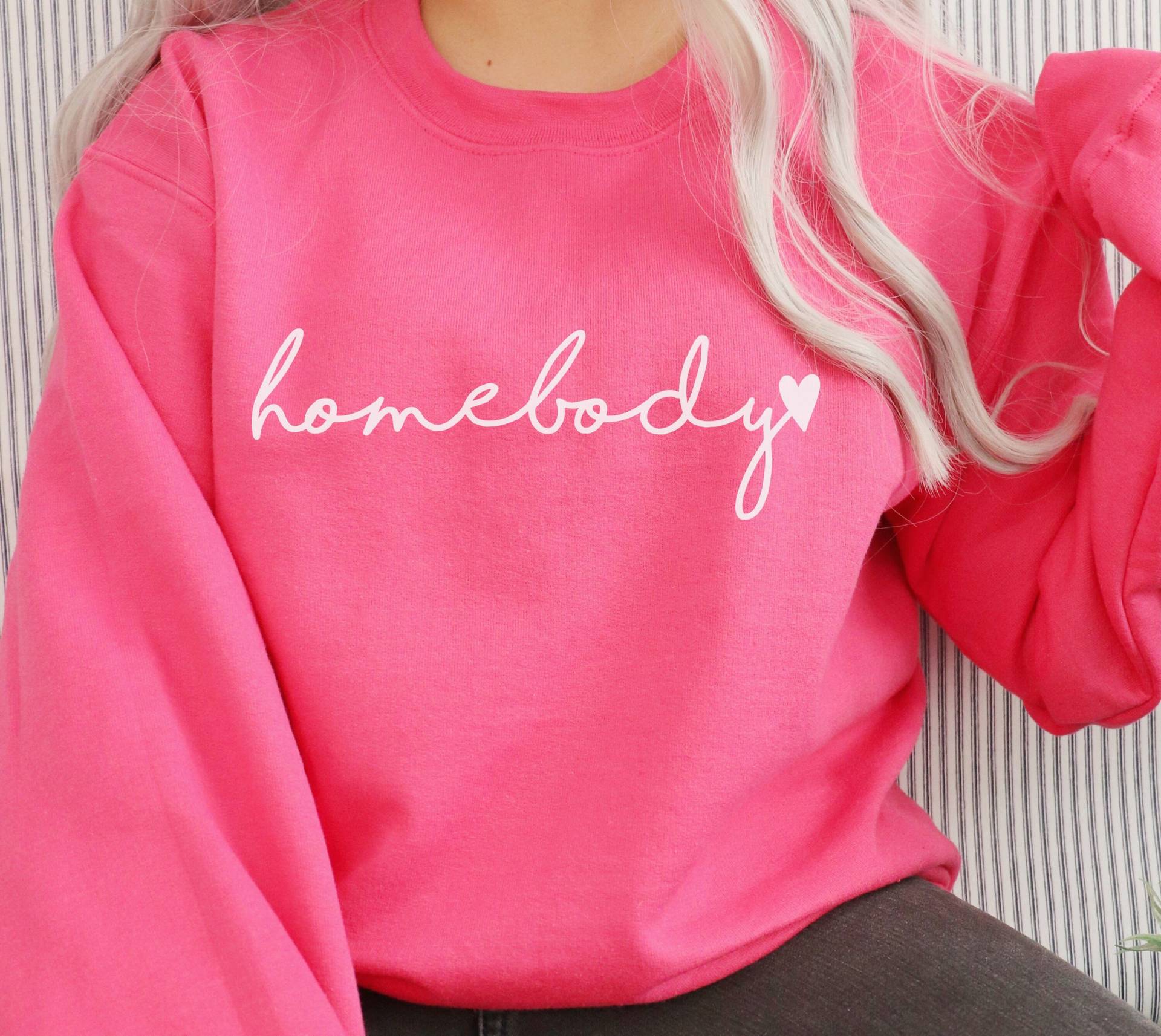 Homebody Sweatshirt Damen Anti Social Shirt Geschenk Introvertiert Grafik Sweatshirts Oversized Unisex von almondbutterfly