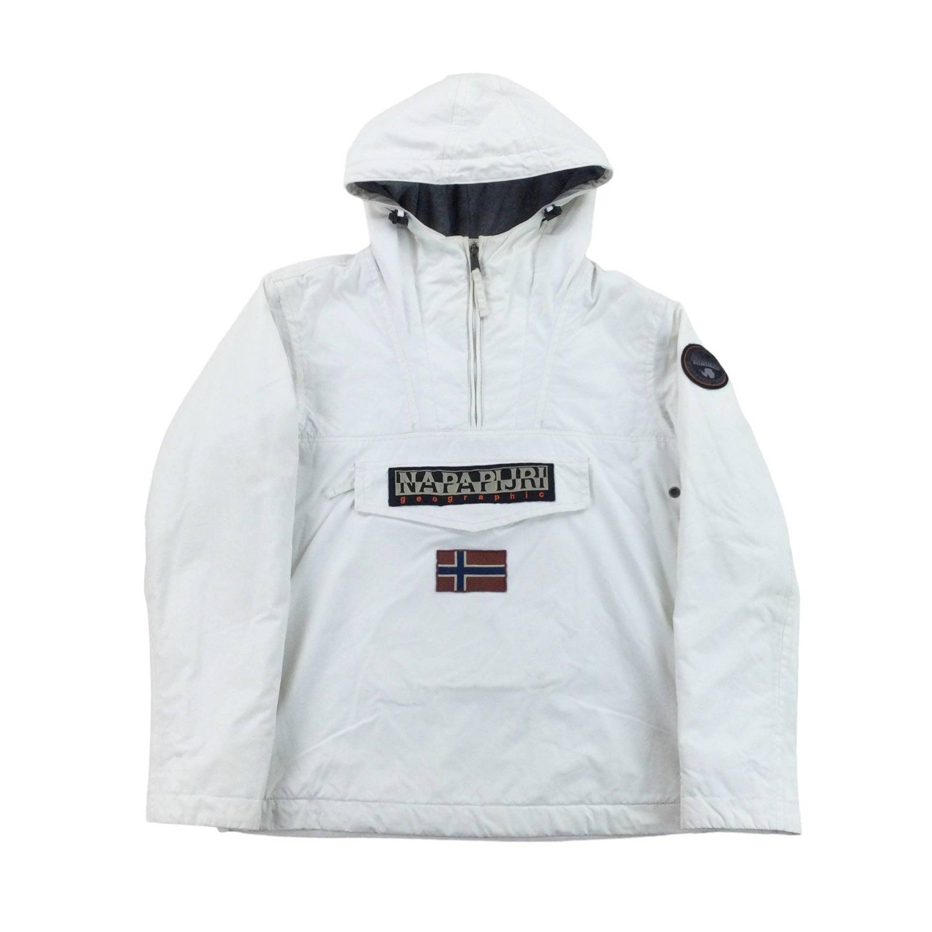 Moderne Y2K Napapijri Outdoor Jacke - Xs Größe Männer Mantel Männerjacke Gebraucht Moderne Y2K Napapijri Outdoor Jacke - Xs Größe Männer Mantel Männerjacke Gebraucht von aloisstudio