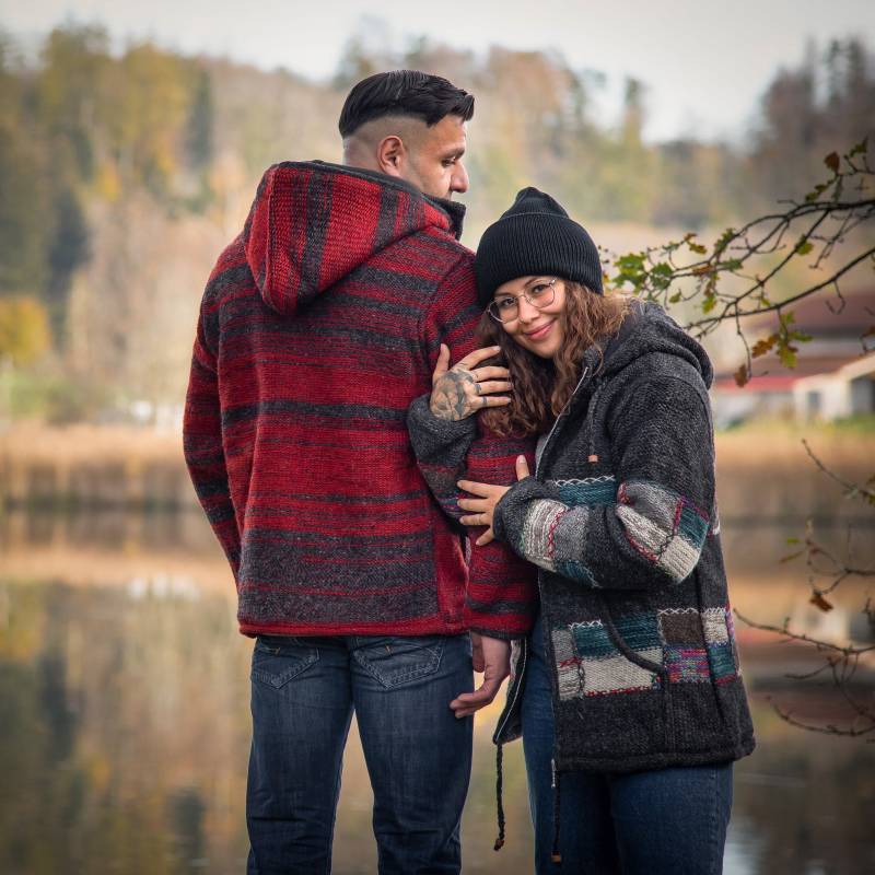 Wolljacke Im Patchwork Design "Modell Pippa" - Komplett Gefütterte Strickjacke Schafwolle von alpengoa