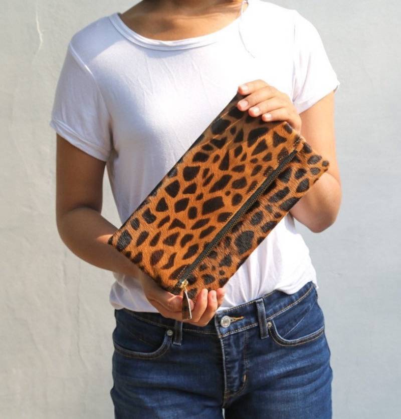 Leopard Falten Kupplung, Giraffe Leopardenmuster Leder Kalb Reißverschluss Kuhfell Kupplung Leopard Falten Kupplung, Giraffe Leopardenmuster Leder Kalb Reißverschluss Kuhfell Kupplung von alusIndonesia
