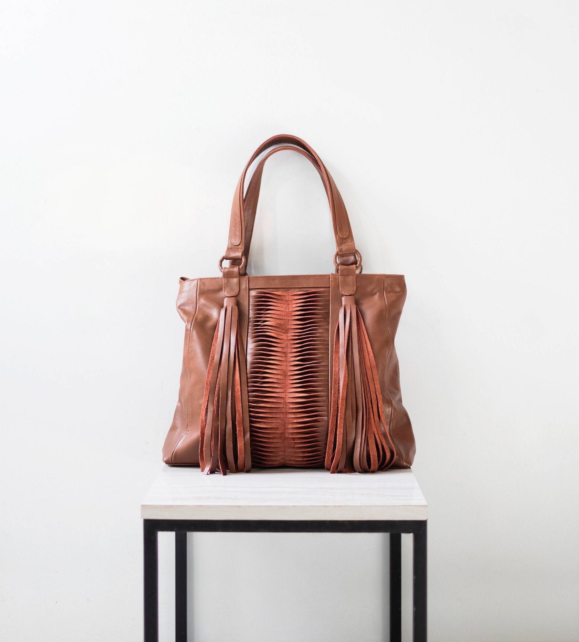 Nadia - Fransen Leder Tasche, Tabaktasche, Boho Quaste Echtleder Tote Bag Frauen, Frauen Geschenk Nadia - Fransen Leder Tasche, Tabaktasche, Boho Quaste Echtleder Tote Bag Frauen, Frauen Geschenk von alusIndonesia