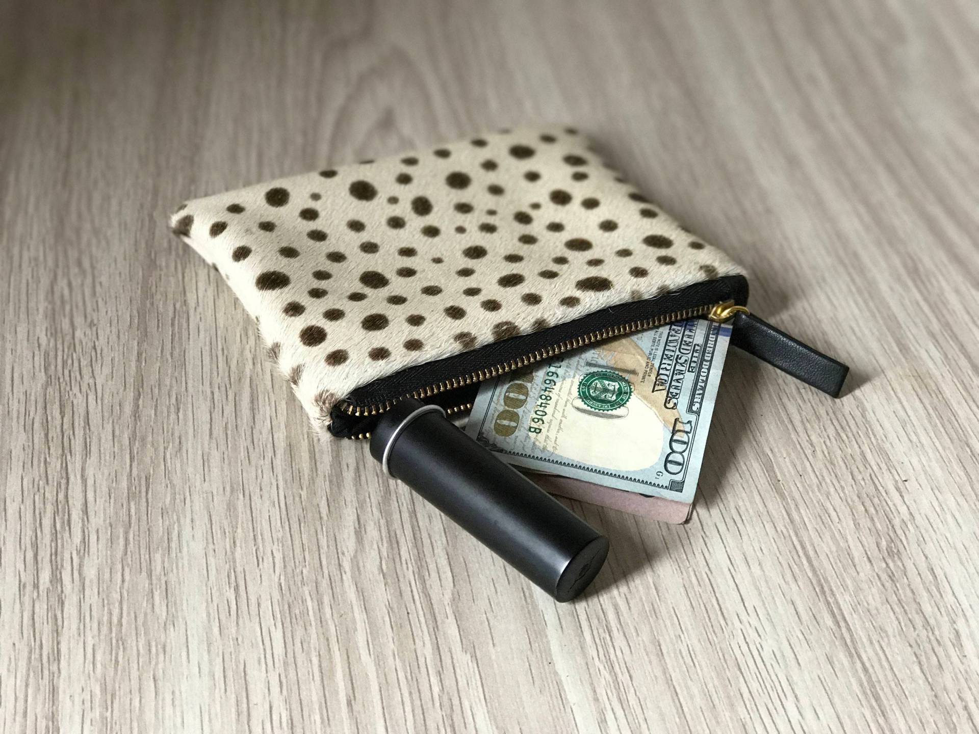 Weißer Dalmatiner Münzbeutel, Kleiner Geldbeutel, Leder-Accessoire, Geldbörse, Kartenhalter, Tierdruck-Geldbeutel Weißer Dalmatiner Münzbeutel, Kleiner Geldbeutel, Leder-Accessoire, Geldbörse, Kartenhalter, Tierdruck-Geldbeutel von alusIndonesia