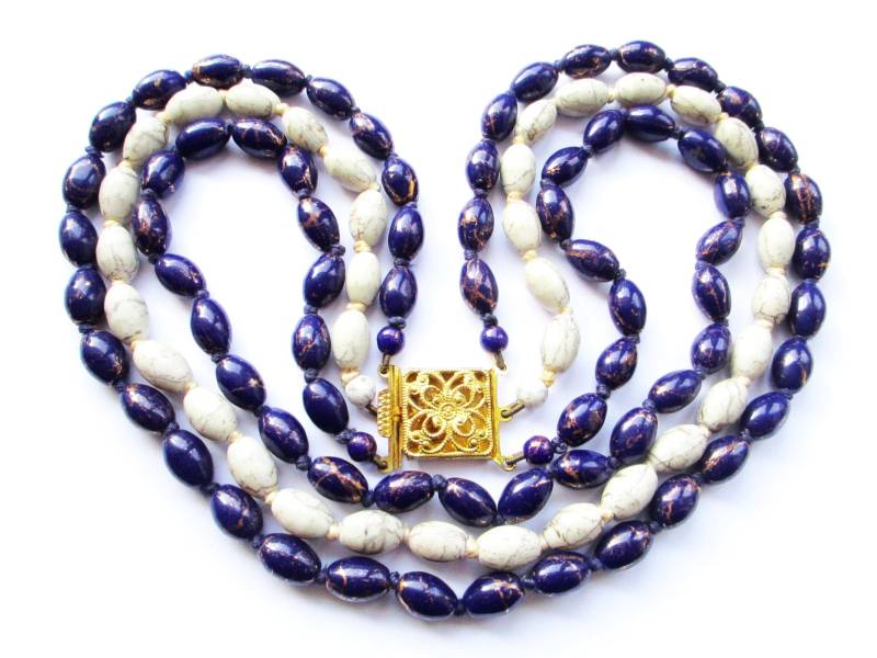 1950Er/60Er Jahre Vintage Faux Lapis Lazuli Glas Perlenkette - Blau & Weiß von amandajamesvintique