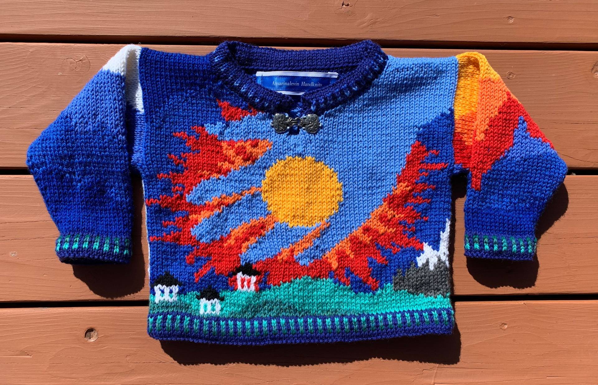 Sonne Und Mond Ein Jahr Pullover Sonne Und Mond Ein Jahr Pullover von amarinalevin