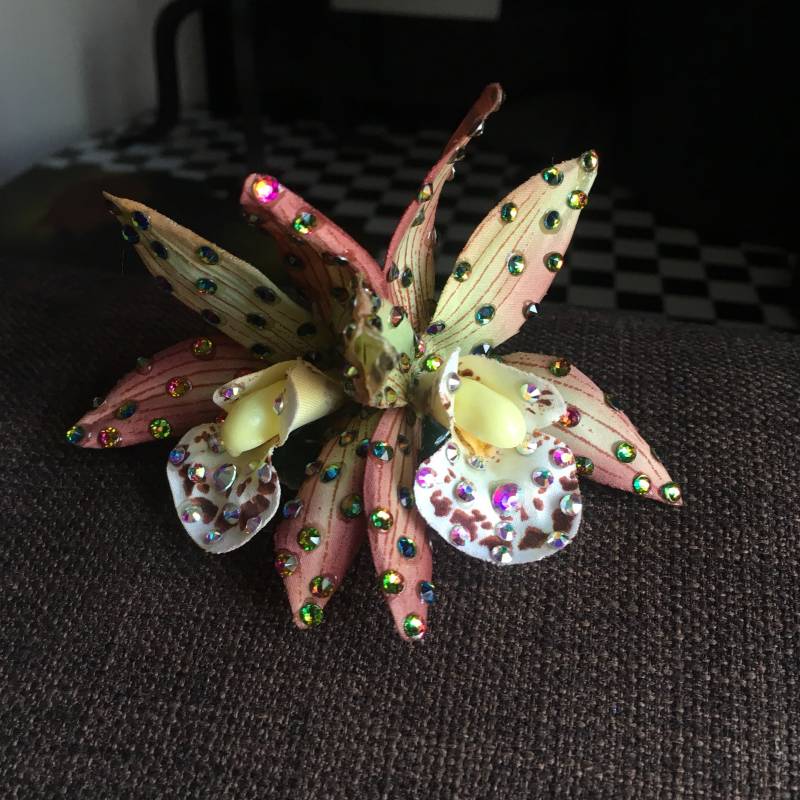 Hellgrüne Doppel Orchidee Haarspange Mit Strass von amberray