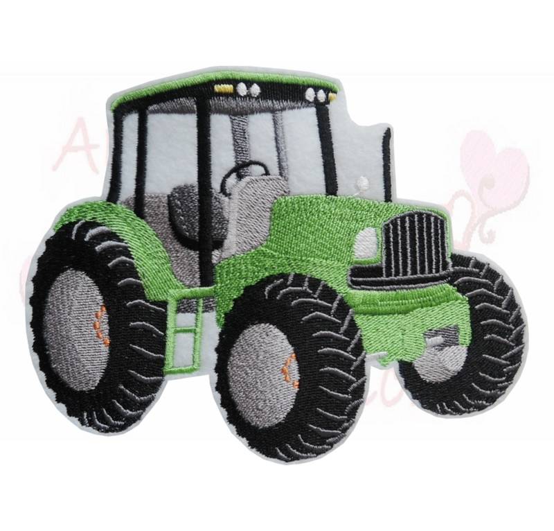 Applikation Aufnäher Schultüte Großer Traktor in Grün Jungen Patch Flicken Button Filz Handmade Gestickt Trekker von ameliesweltstickt