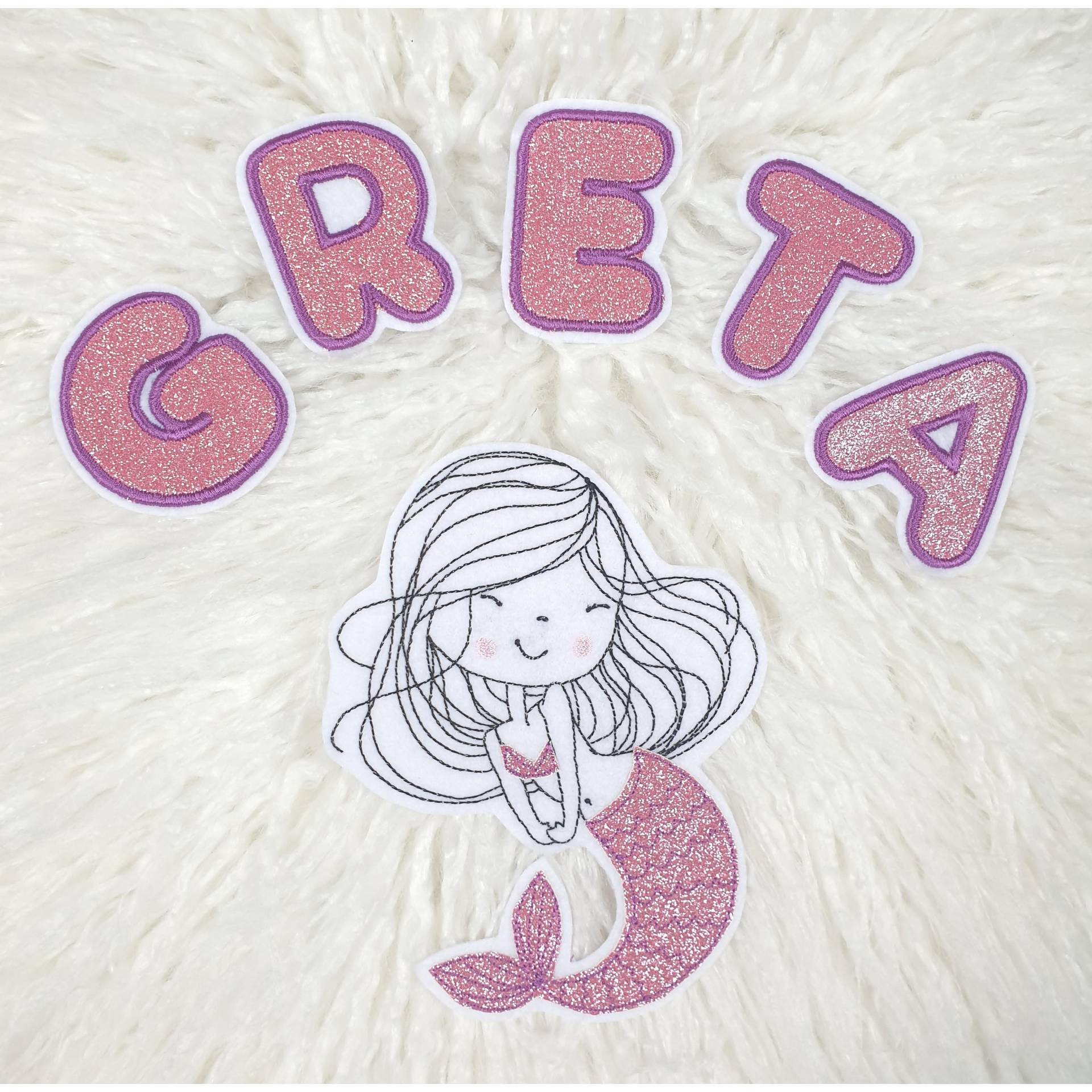 Aufnäher Applikation Meerjungfrau Nixe Und Buchstaben Glitzerstoff Gestickt Bügelbild Flicken Patch Button Name Schulkind Mädchen Schultüte Aufnäher Applikation Meerjungfrau Nixe Und Buchstaben Glitzerstoff Gestickt Bügelbild Flicken Patch Button Name Schulkind Mädchen Schultüte von ameliesweltstickt