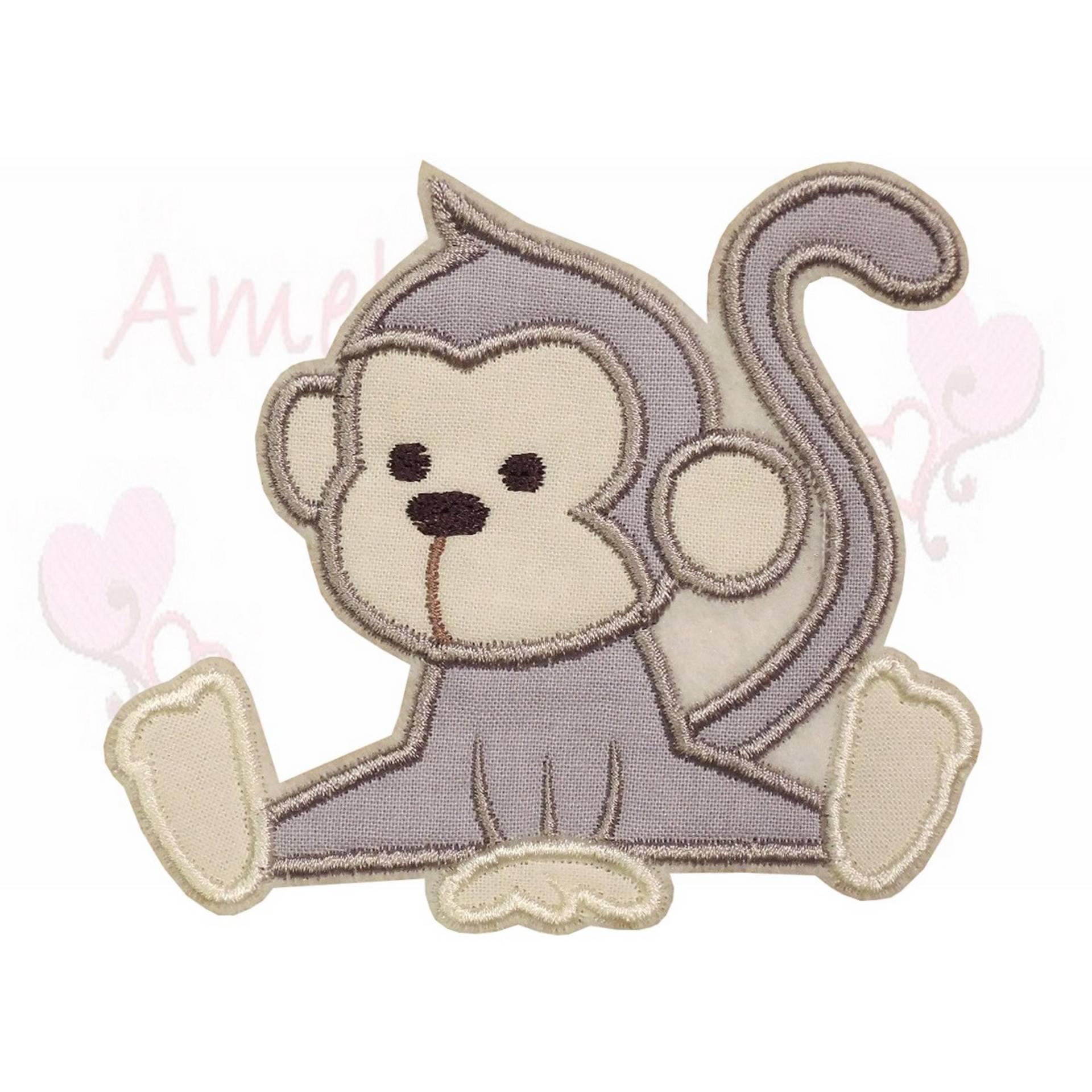 Baby Affe Äffchen Applikation Aufnäher Hellgrau Beige in Drei Größen Baby Affe Äffchen Applikation Aufnäher Hellgrau Beige in Drei Größen von ameliesweltstickt