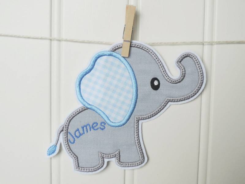 Mit Name Grosser Elefant Aufnäher Hellgrau Hellblau Stickapplikation Stickerei Namensapplikation Stoffapplikation Applikation Gestickt von ameliesweltstickt