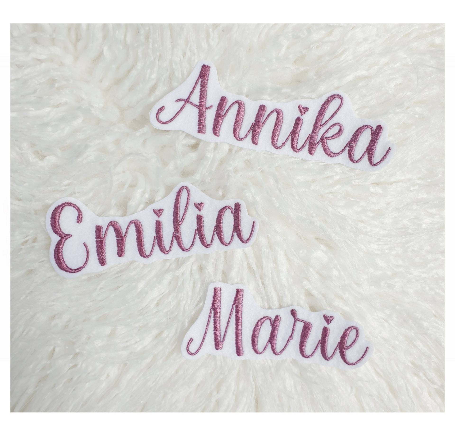Name Applikation Aufnäher in Beere Mauve Patch Gestickt Handmade Perfekt Für Deine Schultüte Filz Schulkind Mädchen Name Applikation Aufnäher in Beere Mauve Patch Gestickt Handmade Perfekt Für Deine Schultüte Filz Schulkind Mädchen von ameliesweltstickt