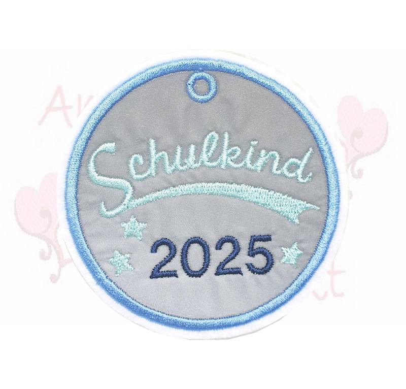 Schulkind 2025 - Reflektor Aufnäher Gestickt Aus Reflektorstoff Für Die Schultüte von ameliesweltstickt
