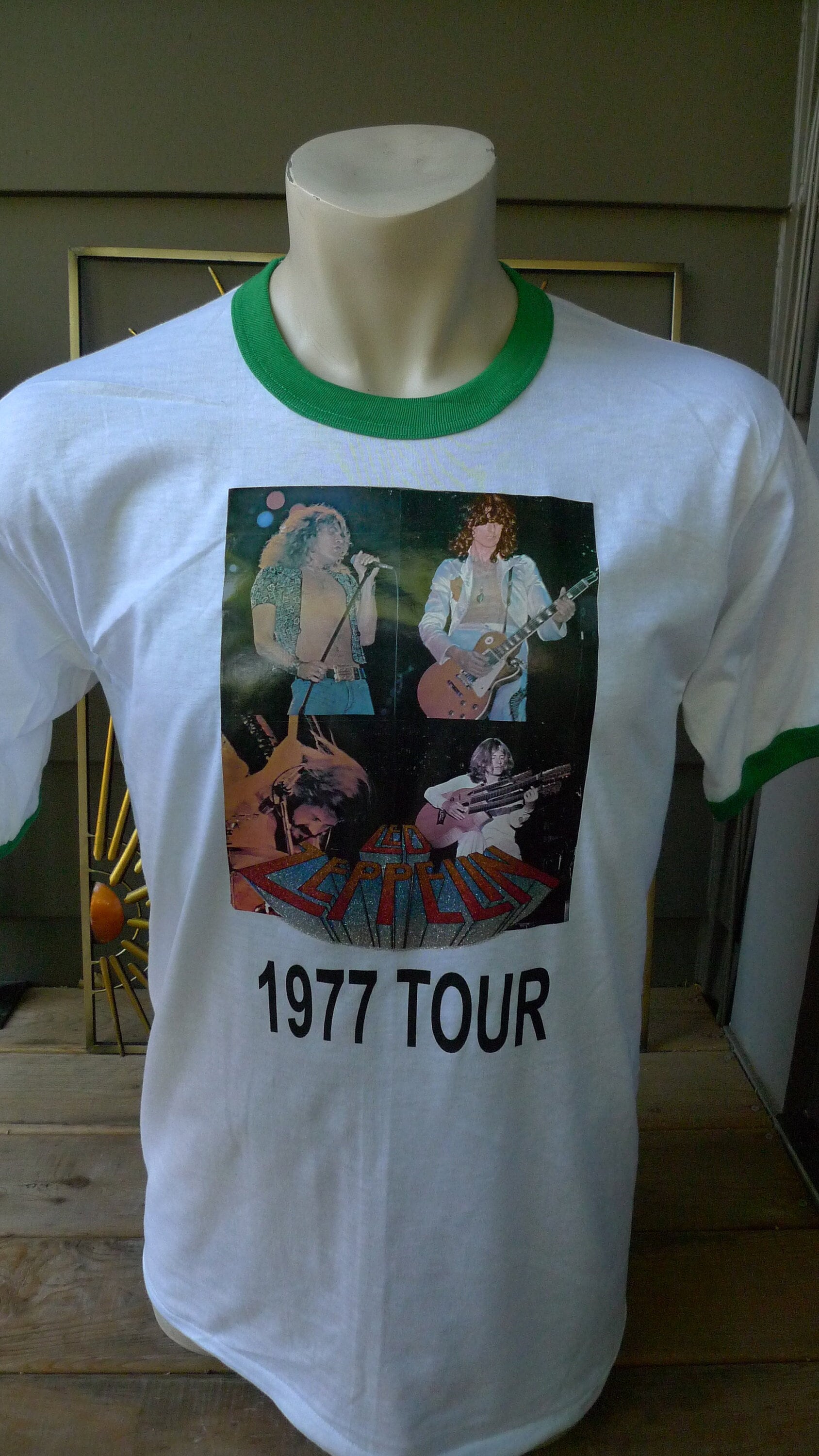 1977 Led Zeppelin Single Stitch Shirt | C Lizensiert Von Schwanengesang "77 Herren Large | 45 von americanvintageprtld