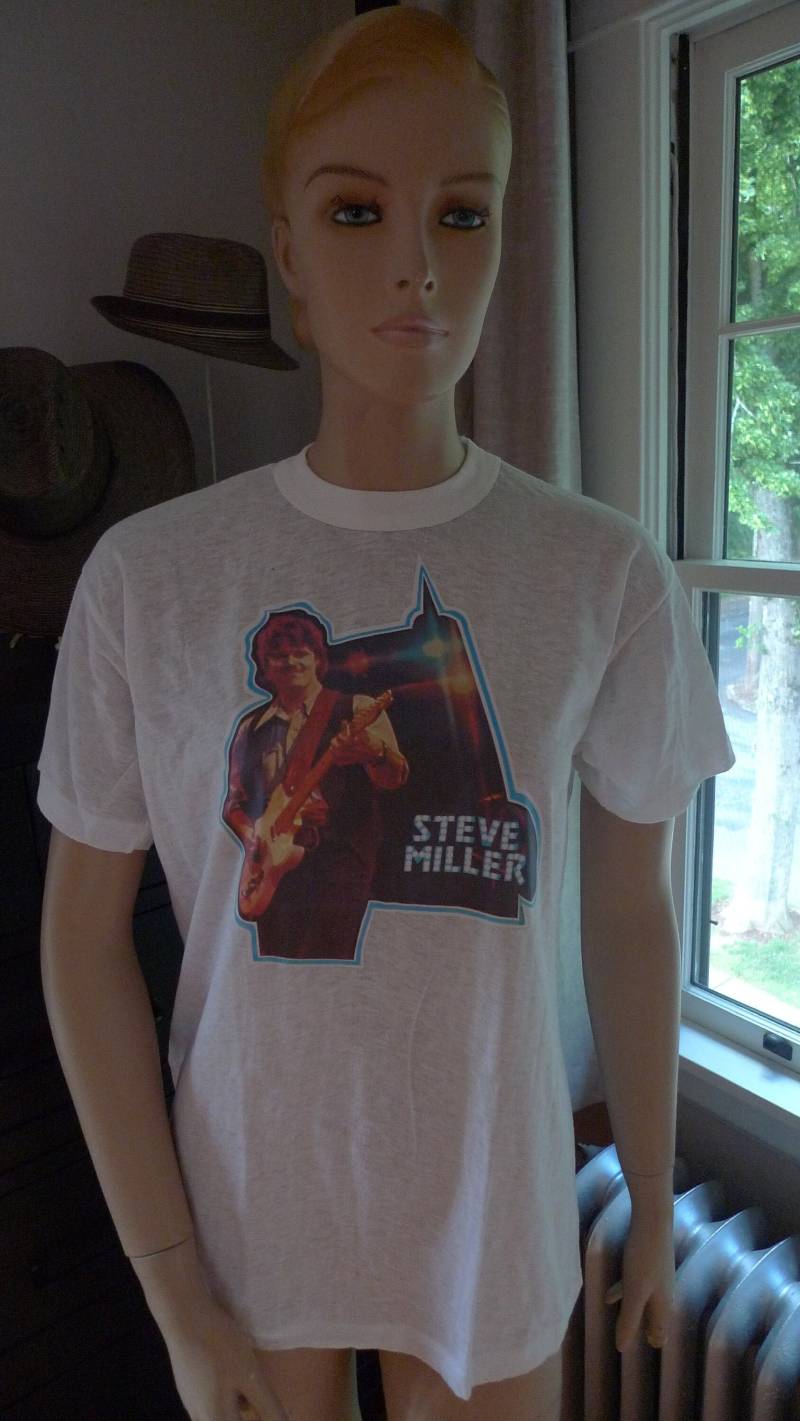 Größe Damen Medium | 39 1970Er Jahre Steve Miller Band Shirt | Single Sided | Single Stitch | C Lizenziert Von L +H 1978 von americanvintageprtld