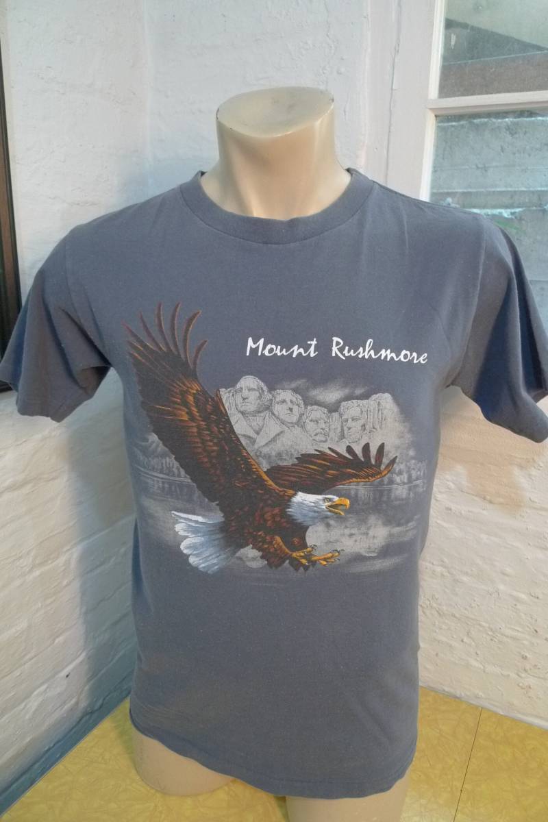 Größe S | 39 1980Er Jahre Mount Rushmore Shirt | Einseitig | Einseitig Genäht von americanvintageprtld