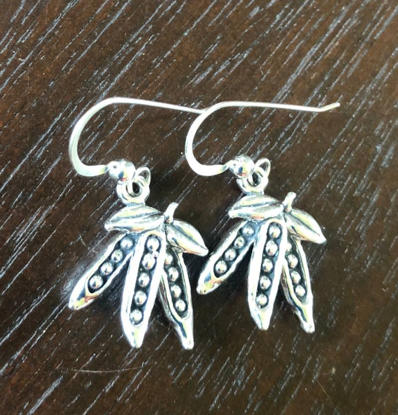 Erbsen in Den Hülsen Silber Ohrringe von amigadesigns