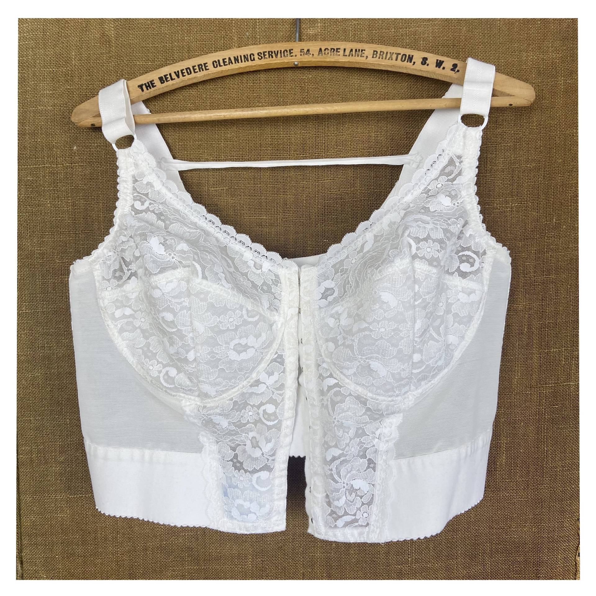 60Er Jahre Vintage Weißer Retro - Bh Lady Mary Of Sweden. Retro Für Übergrößen Mit Vorderverschluss. in Übergröße. 46C - 105C 60Er Jahre Vintage Weißer Retro - Bh Lady Mary Of Sweden. Retro Für Übergrößen Mit Vorderverschluss. in Übergröße. 46C - 105C von amoriabridle
