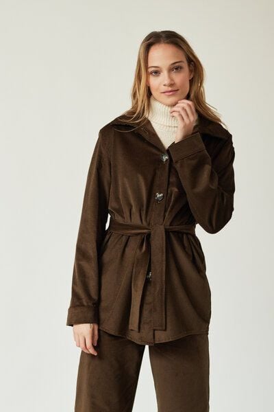 amt.studio "Wien Jacket" Feincord Bluse mit Knöpfen und Taillengürtel von amt.studio