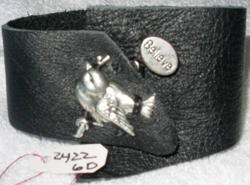 Ein Von Einer Art Einzigartig Gestalteten Lederarmbänder, Leicht Für Passant Angepasst. Großes Inventar Alle in Design Und Farbe, Fragen Sie Einfach Ein Von Einer Art Einzigartig Gestalteten Lederarmbänder, Leicht Für Passant Angepasst. Großes Inventar Alle in Design Und Farbe, Fragen Sie Einfach von amybrust