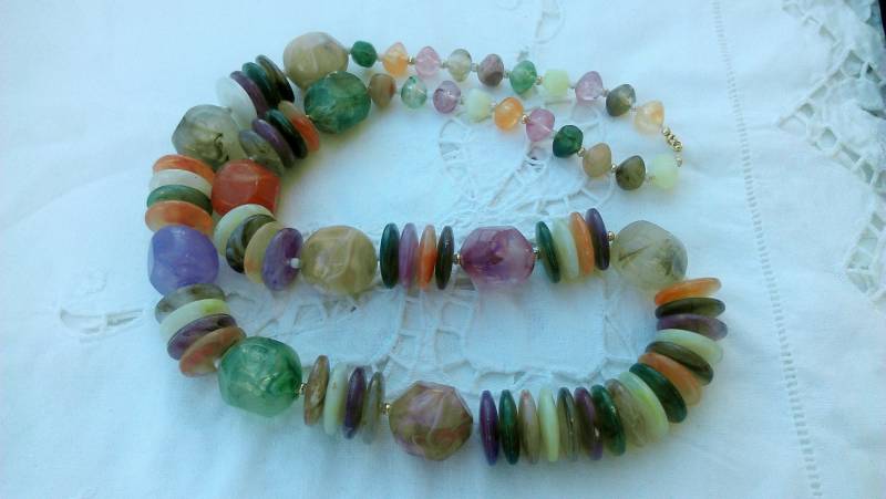 Größere Multi Color Pastell Plastik Halskette von amyrigs