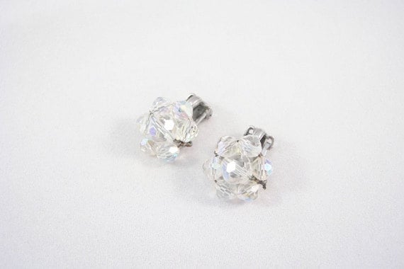 Kristall Perlen Blumen Clip On Ohrringe von amyrigs