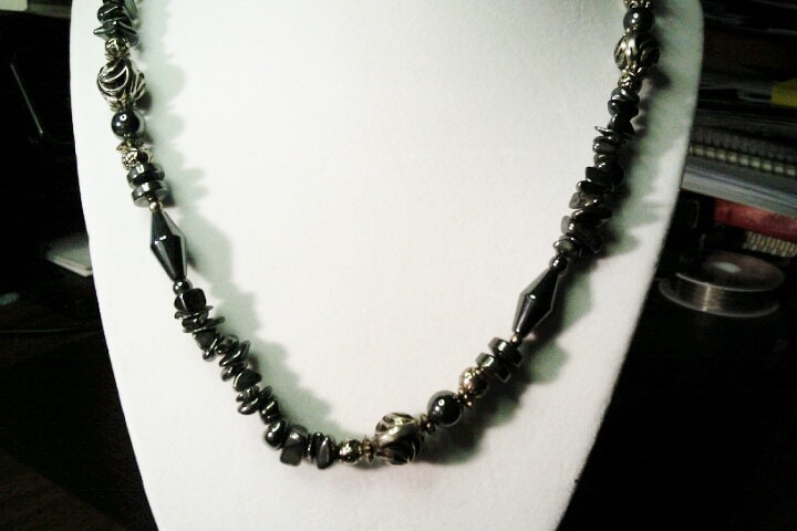 Schöne Hämatit Und Perlenkette von amyrigs