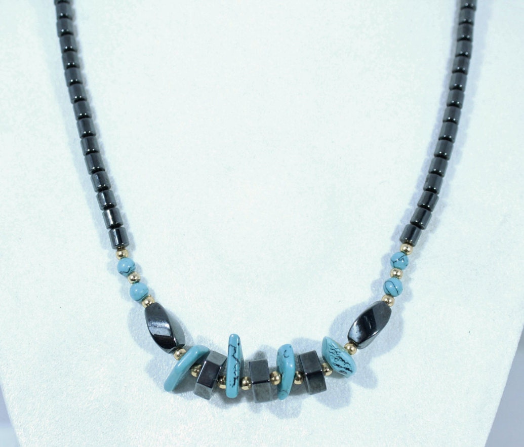 Schöne Hämatit Und Türkis Halskette von amyrigs