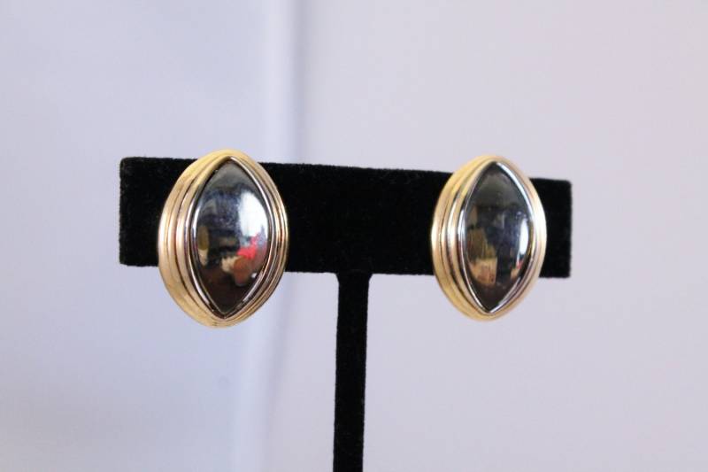 Two Tone Gold- Und Auge Gestalten Ohrringe - Clip Auf Two Tone Gold- Und Auge Gestalten Ohrringe - Clip Auf von amyrigs
