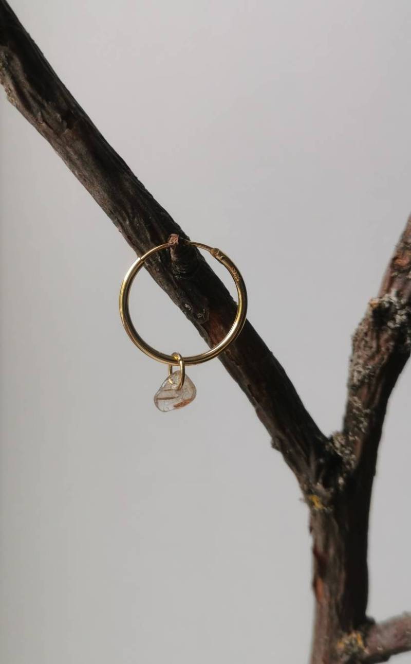 Creolen Aus Vergoldetem Sterlingsilber Mit Rutilquarz Creolen Aus Vergoldetem Sterlingsilber Mit Rutilquarz von anandamalalove