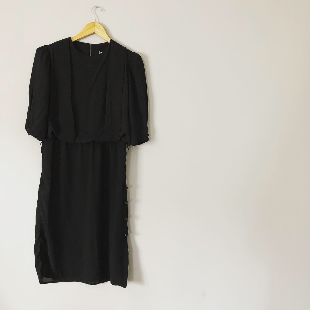 1980Er Jahre Schwarzes Kleid 1980Er Jahre Schwarzes Kleid von anchorandrosevintage