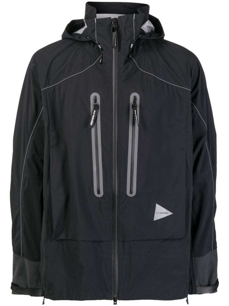 and Wander Pertex Shield Regenjacke - Schwarz von and Wander