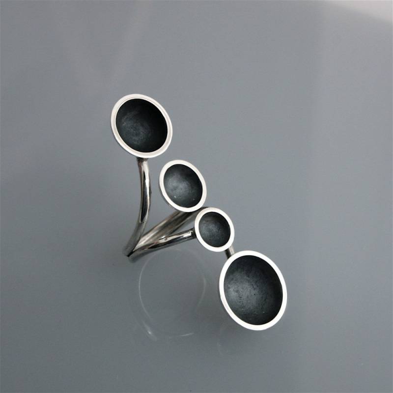 Contemperan Ring "4 Tassen Oxidiert" Handgemacht in Silber Contemperan Ring "4 Tassen Oxidiert" Handgemacht in Silber von andreasschiffler