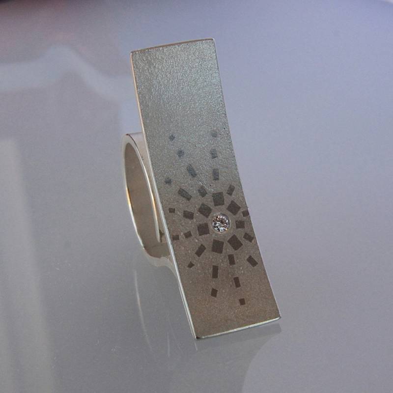 Ring "star" in Silber Mit Weißgold-Anwendungen Und Ein Diamant Ring "star" in Silber Mit Weißgold-Anwendungen Und Ein Diamant von andreasschiffler