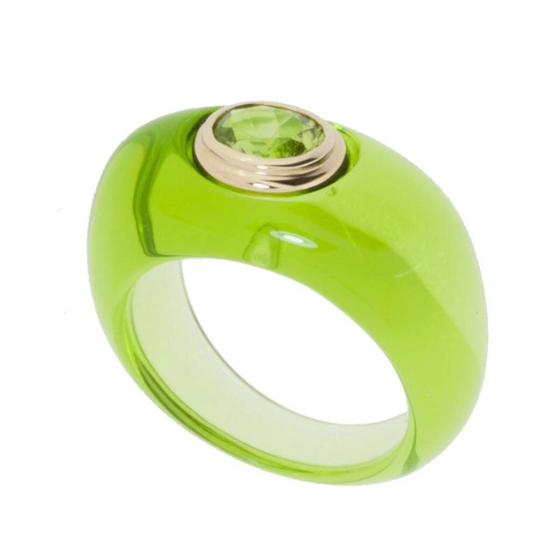 18 Karat Goldring Mit Harz Und Ovalem Peridot 18 Karat Goldring Mit Harz Und Ovalem Peridot von andrebenitah