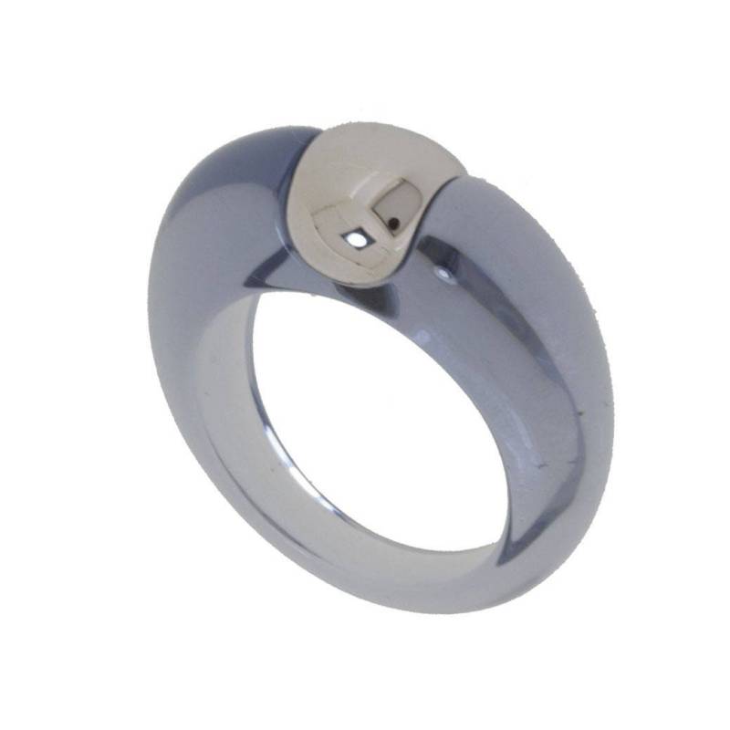 Ring Aus Weißgold Und Grauem Harz Ring Aus Weißgold Und Grauem Harz von andrebenitah