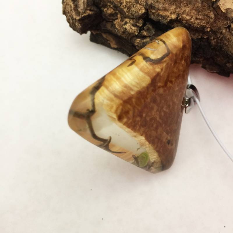 Handgefertigte Altholz-Harz-Halskette Gold List Jewelry von angelovfamilyart