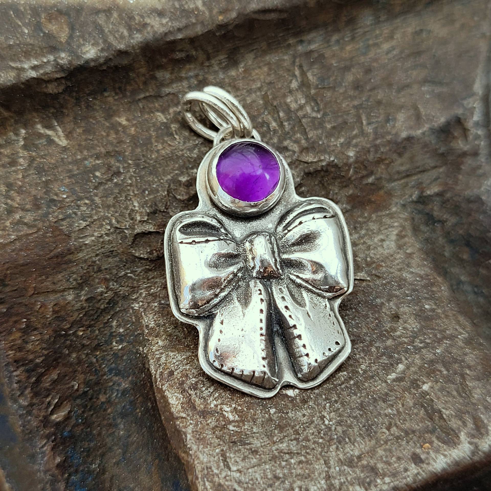 Sale Anhänger Schleife Mit Amethyst, "Sofortversand", Aus Recyceltem Silber Handgefertigt in Deutschland von animoARTschmuck