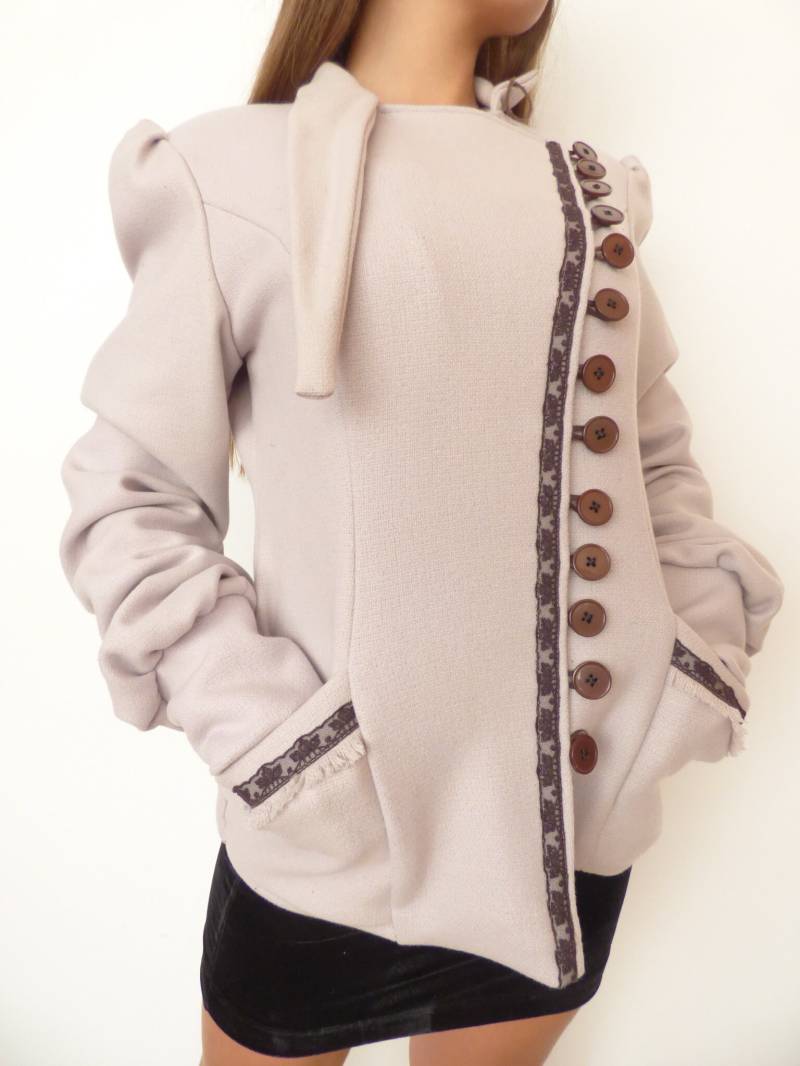 Promotion Eleganter Und Stilvoller Damenmantel Mit Knöpfen Spitze | Schal von anitedesign