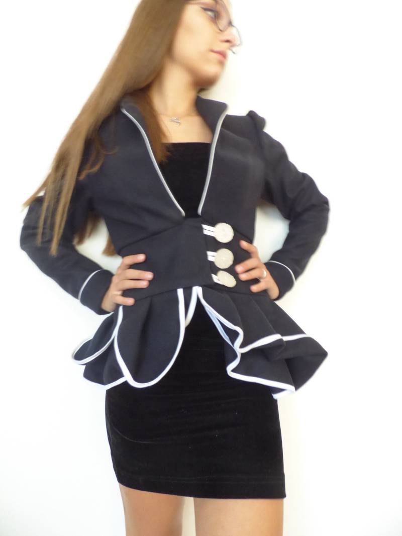 Schöner Mantel 2 in 1 Kurz Und Lang von anitedesign