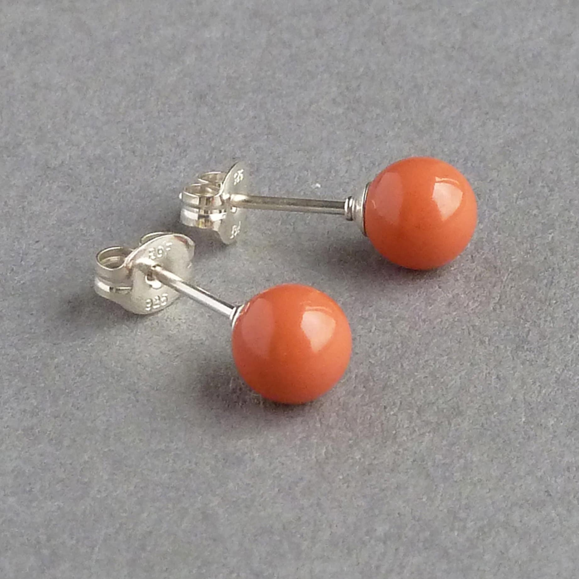 6 Mm Orange Korallen Ohrstecker - Lachs Pfirsich Glasperle Kürbis Brautjungfer Schmuck Brautjungfern Geschenke Bunte 6 Mm Orange Korallen Ohrstecker - Lachs Pfirsich Glasperle Kürbis Brautjungfer Schmuck Brautjungfern Geschenke Bunte von annakingjewellery