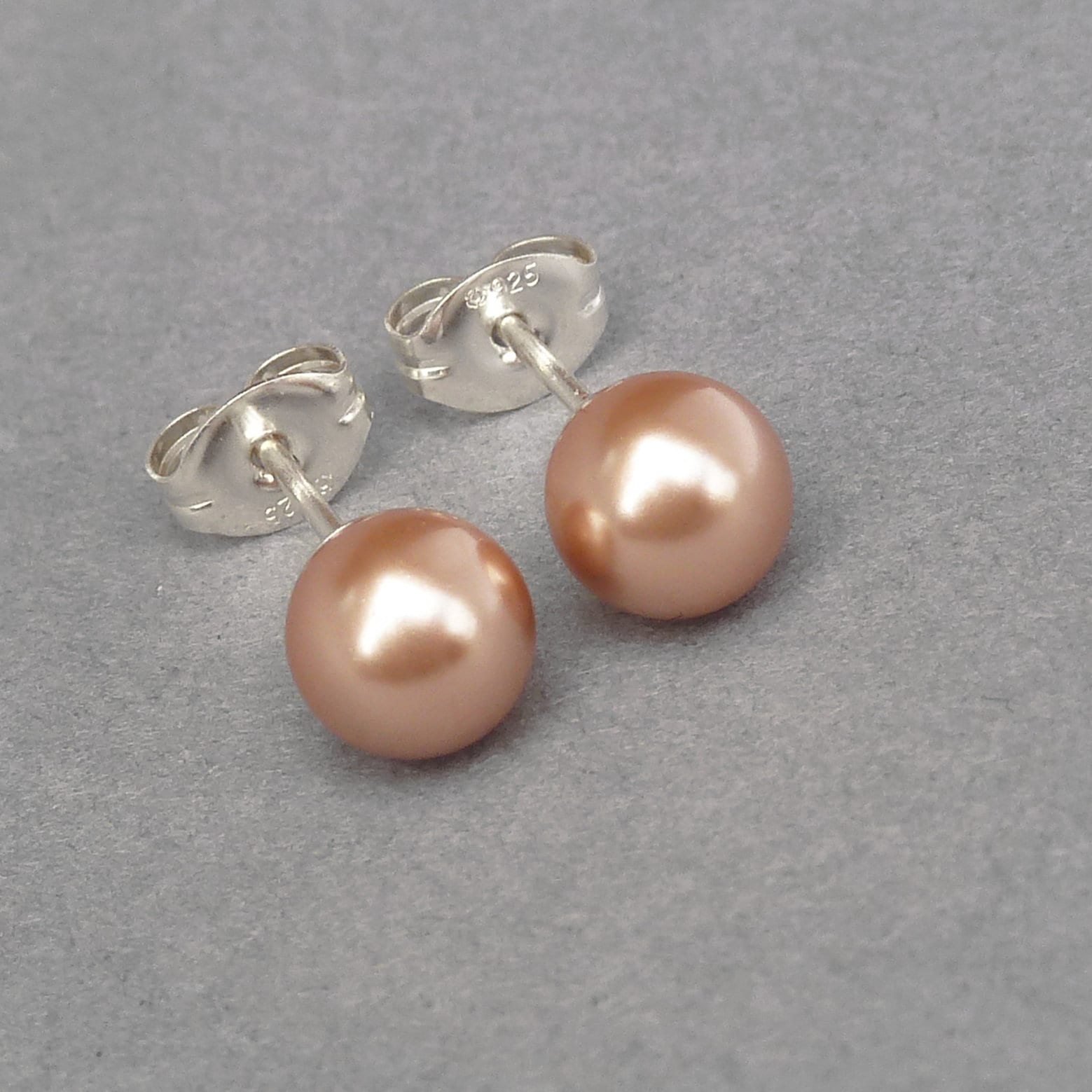 6 Mm Rosegold Perlen Ohrstecker - Kleine Runde Kupferperlen Mandel Schmuck Geschenke Für Frauen Jeden Tag Rose Gold Ohrringe 6 Mm Rosegold Perlen Ohrstecker - Kleine Runde Kupferperlen Mandel Schmuck Geschenke Für Frauen Jeden Tag Rose Gold Ohrringe von annakingjewellery