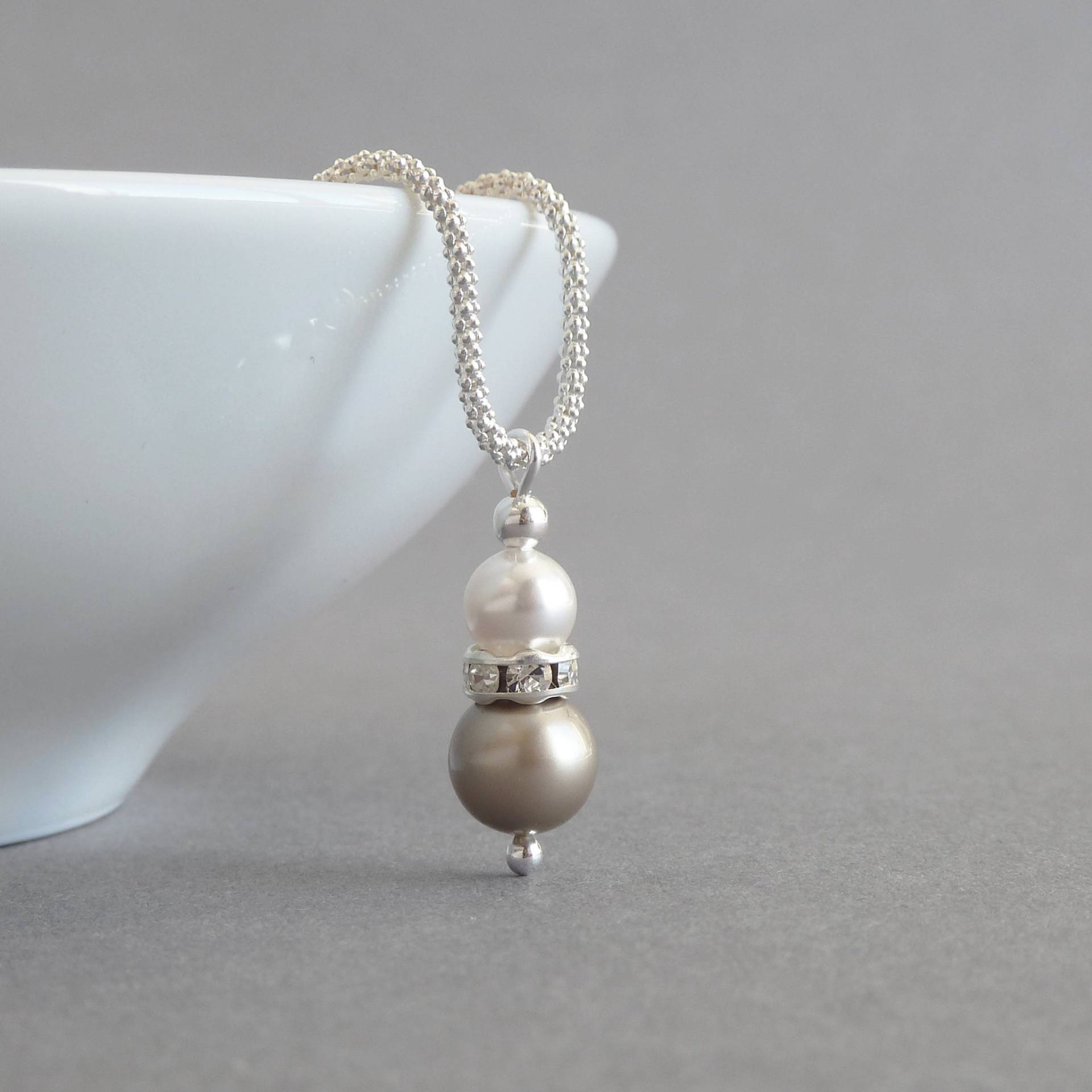Champagner Und Weiße Perlen Halskette - Taupe 2 Tropfen Anhänger Kaffee Hochzeitsschmuck Für Frauen Sie Champagner Und Weiße Perlen Halskette - Taupe 2 Tropfen Anhänger Kaffee Hochzeitsschmuck Für Frauen Sie von annakingjewellery