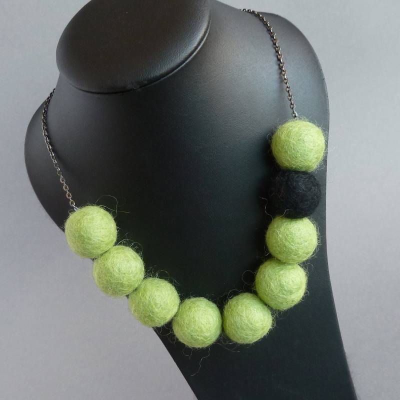 Chunky Lime Grün Halskette - Apfelgrüne Filzkugel Halsketten Gefilzte Perle Statement Schmuck Bunter Für Frauen Chunky Lime Grün Halskette - Apfelgrüne Filzkugel Halsketten Gefilzte Perle Statement Schmuck Bunter Für Frauen von annakingjewellery