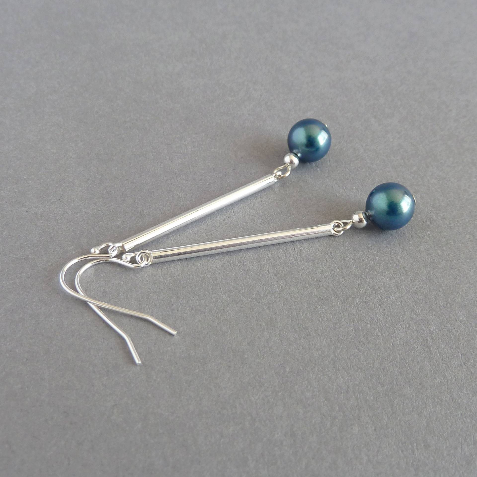 Dunkelgrüne Perlen-Tropfenohrringe - Brautjungfern-Schmuck in Blaugrün Barrenohrringe Aus Sterlingsilber Geschenke Für Die Mutter Der Braut Dunkelgrüne Perlen-Tropfenohrringe - Brautjungfern-Schmuck in Blaugrün Barrenohrringe Aus Sterlingsilber Geschenke Für Die Mutter Der Braut von annakingjewellery